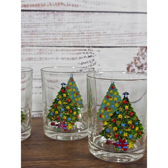 VTG Action Industries Christmas Tree Rocks Glasses Set Of 4 Holiday - Picture 4 of 9